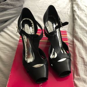 Black Leather wedge heels BCBG